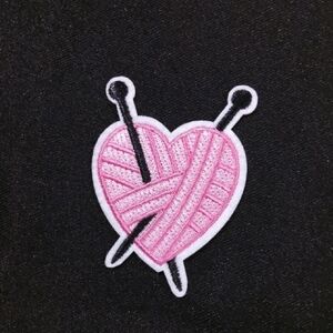 Pink Knitted Heart Patch Iron On